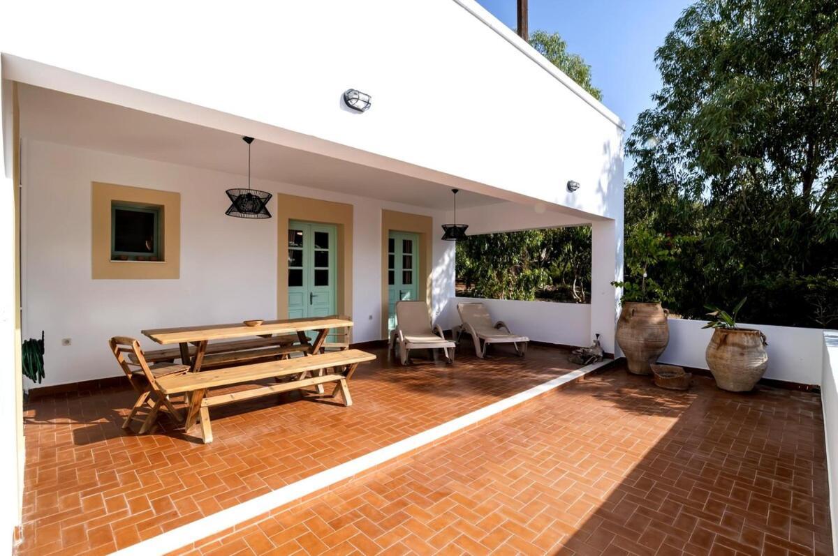 Panagiota, Pefkos * Pefki
